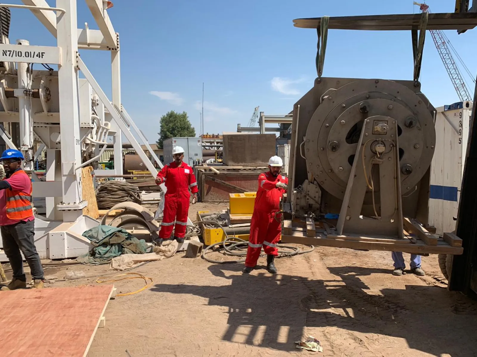 ASIANGEOS workshop technicians servicing winch equipment
